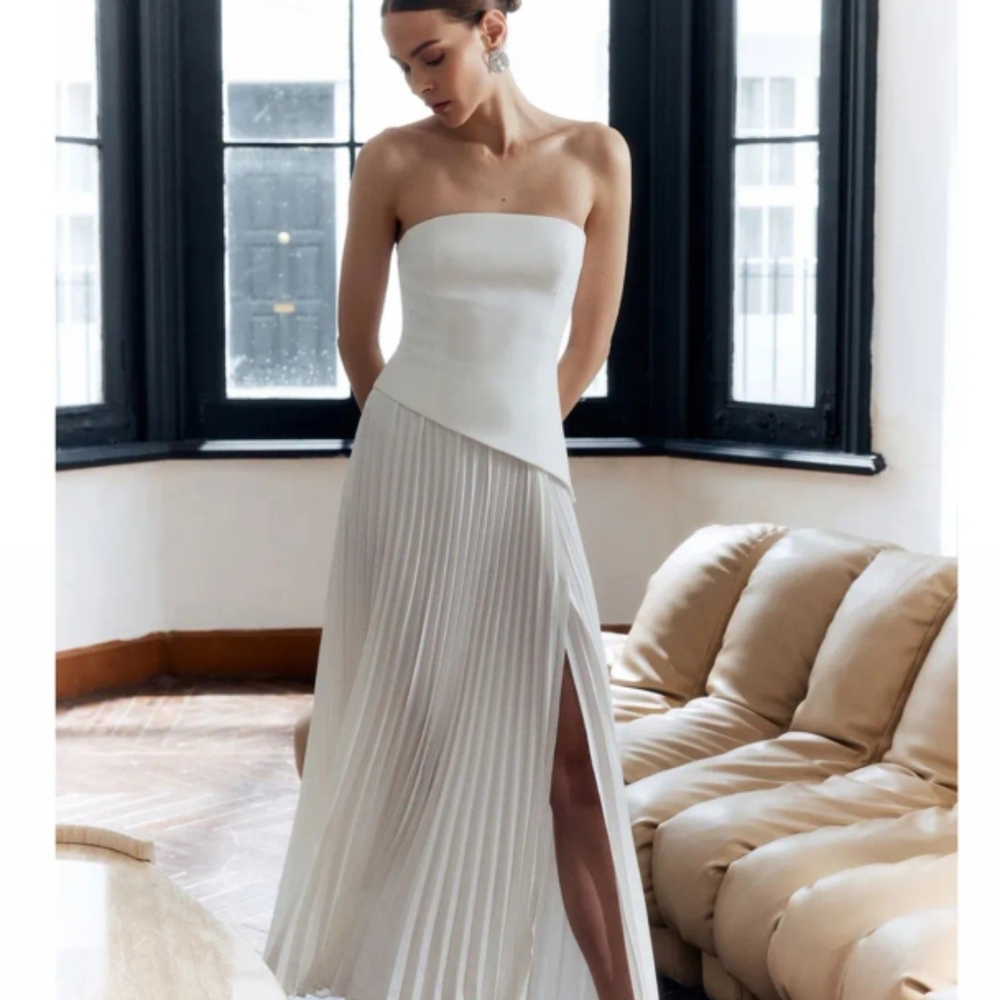 Commense White Pleated Strapless Sundress